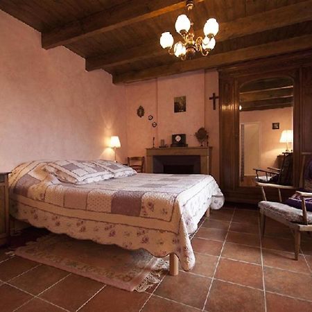 Domaine De Cousignac Bed & Breakfast Bourg-Saint-Andeol Exterior photo
